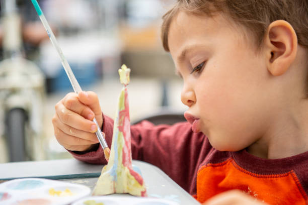 Paint ceramic figurines